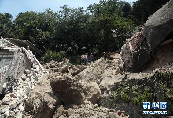 Un sismo de magnitud de 7,1 grados registrado el medio día de este martes sacudió el central estado de Morelos. 4