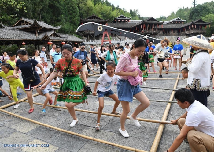 Chongqing: Aldea de Tiankeng conserva diversas herencias culturales inmateriales