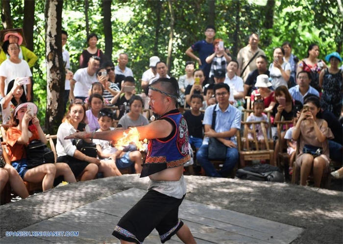 Chongqing: Aldea de Tiankeng conserva diversas herencias culturales inmateriales